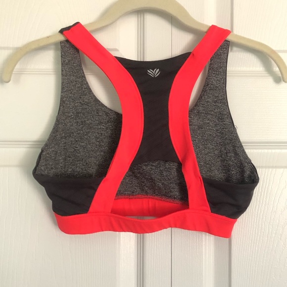F21 Racerback Sport Bra - Picture 2 of 2